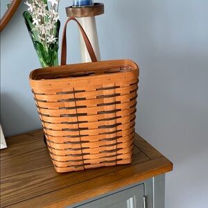 Longaberger 1995 Mail Letter Basket with Leather Handles & Wall Hanger